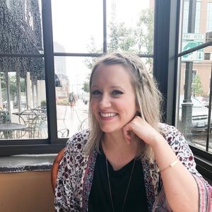 Meet your Posher, Marisa